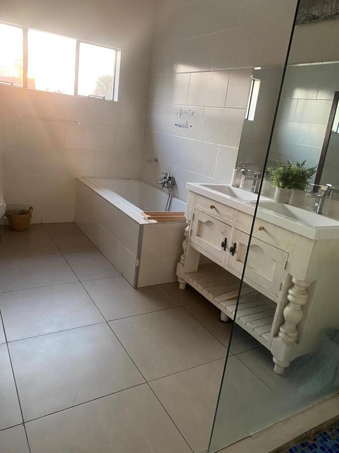 Entire 4 Bedroom House In Midrand, Johannesburg Randjesfontein Exterior photo